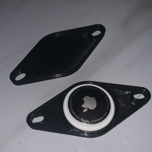 Bike Water Bottle Mount AirTag Holder - Brand New - Picture 1 of 3